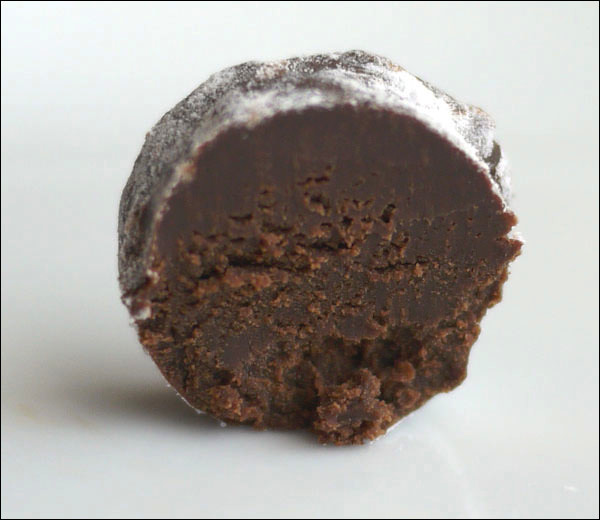 140128-wittamer-junnamachocolat-valentineday3.jpg ヴィタメール 純生ショコラ 断面図