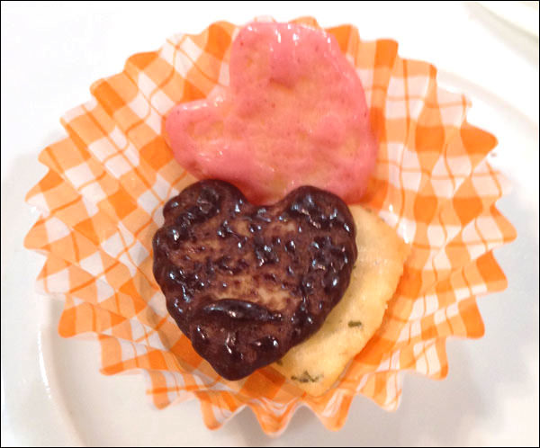 140128-akasakakakiyama-valentinesweets2.jpg 赤坂柿山 プチハートスイート 商品画像