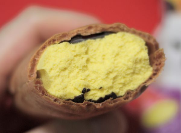 井村屋の焼きいもアイス 断面図