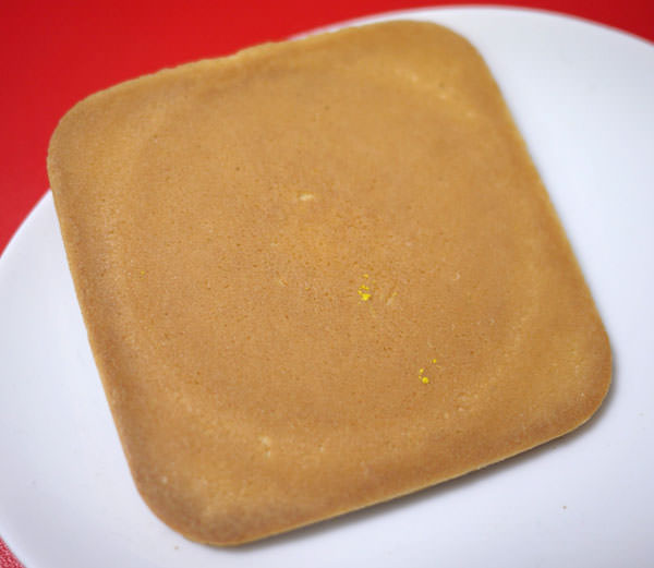 裏側は何も書かれていない